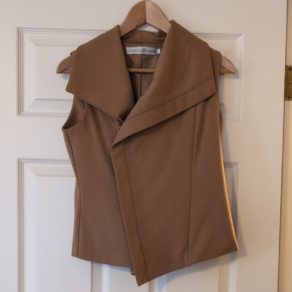 Elizabeth & Clarke The Carson Elegant Brown Sleeveless Top 2